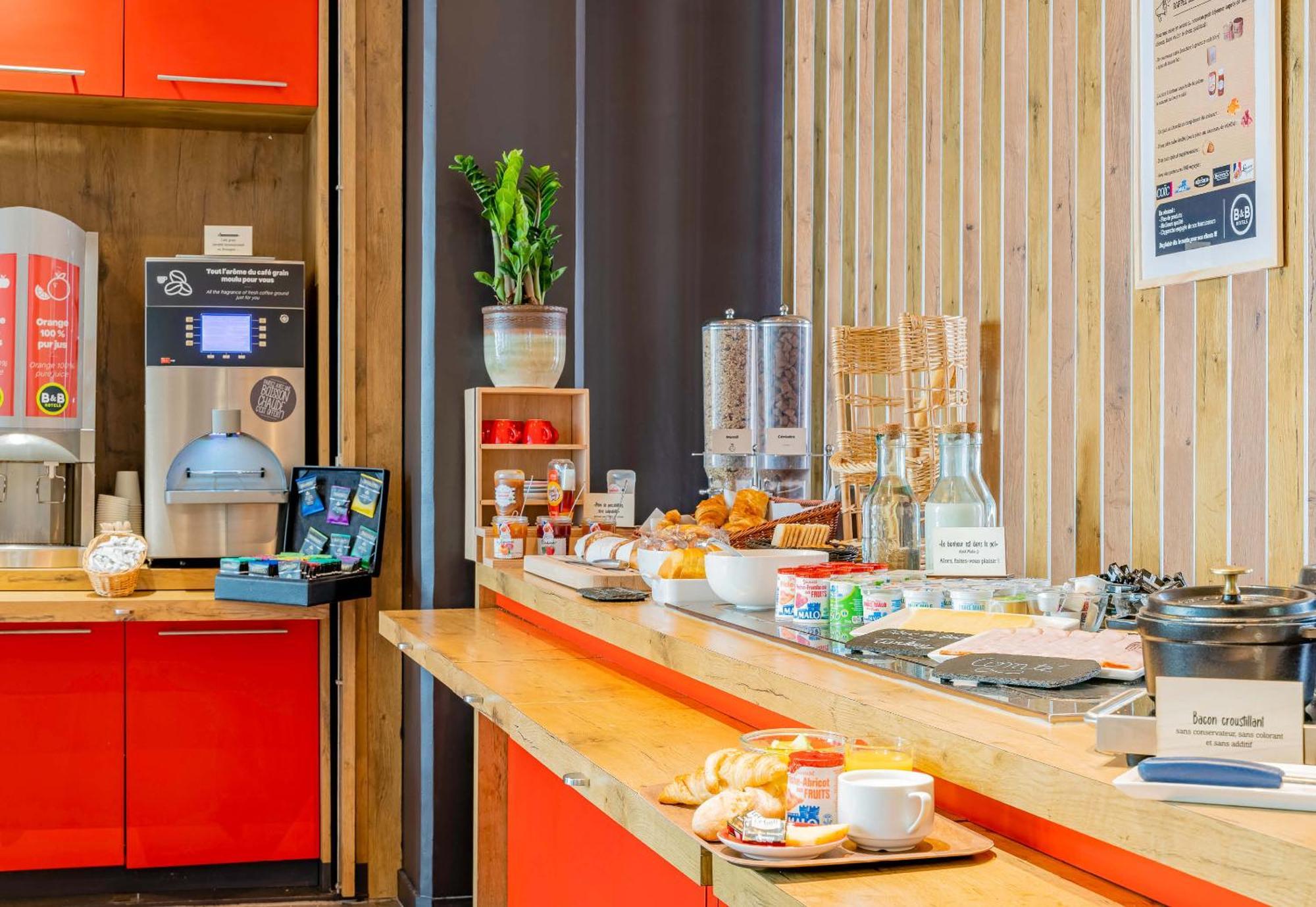 B&B Hotel Arras Centre Les Places Екстериор снимка